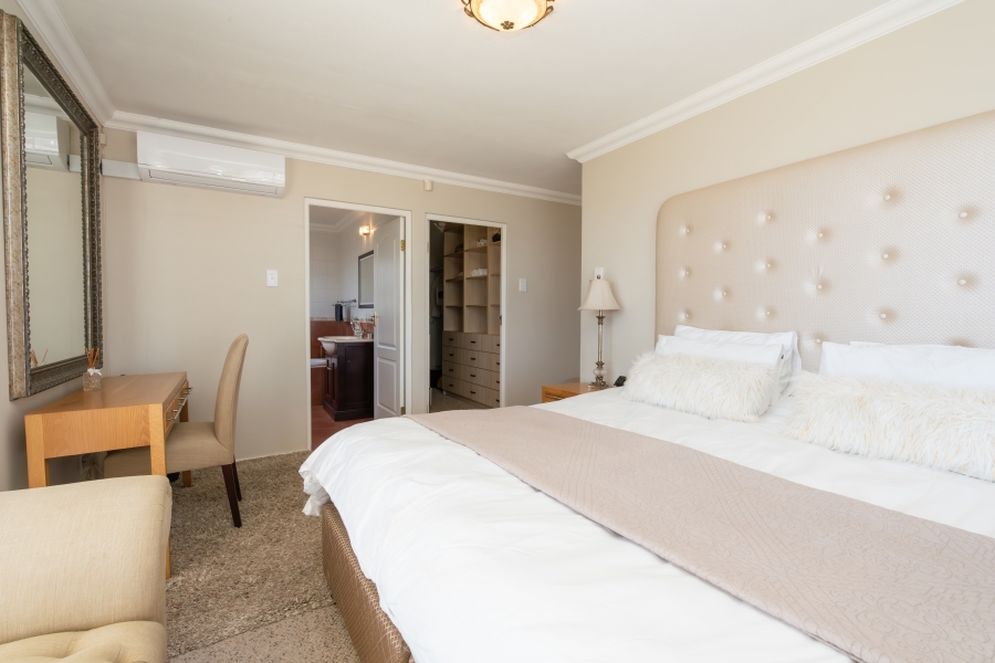 5 Bedroom Property for Sale in Waterfront Western Cape
